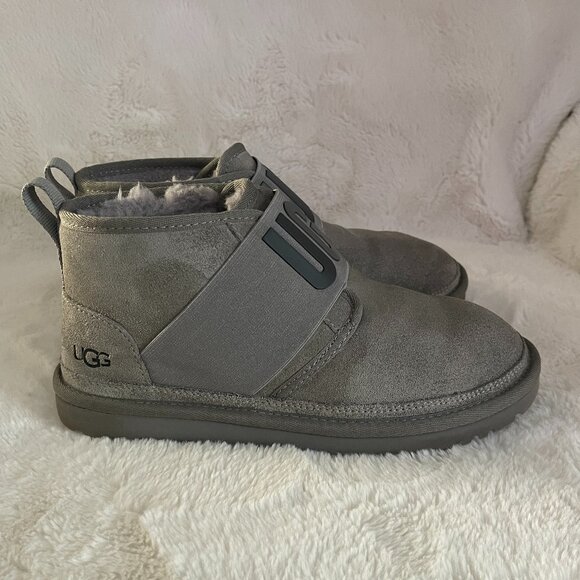 UGG S/N1111730 Neumel 11 Graphic Women's Gray Boots Size: 7 - Picture 6 of 16